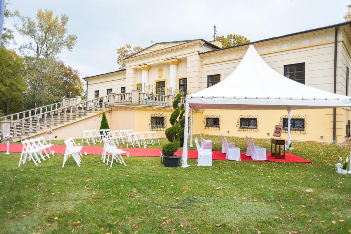 Palac W Malkowie Warta Extérieur photo