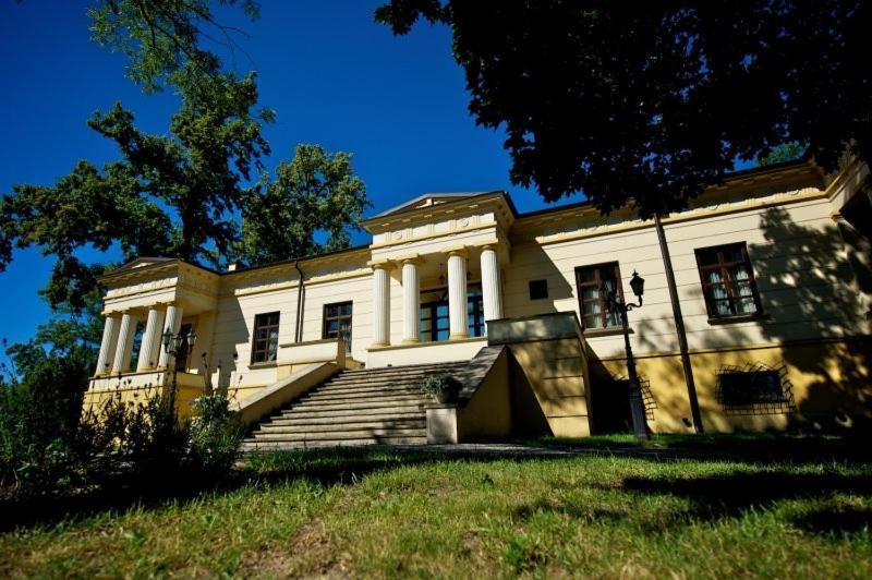 Palac W Malkowie Warta Extérieur photo