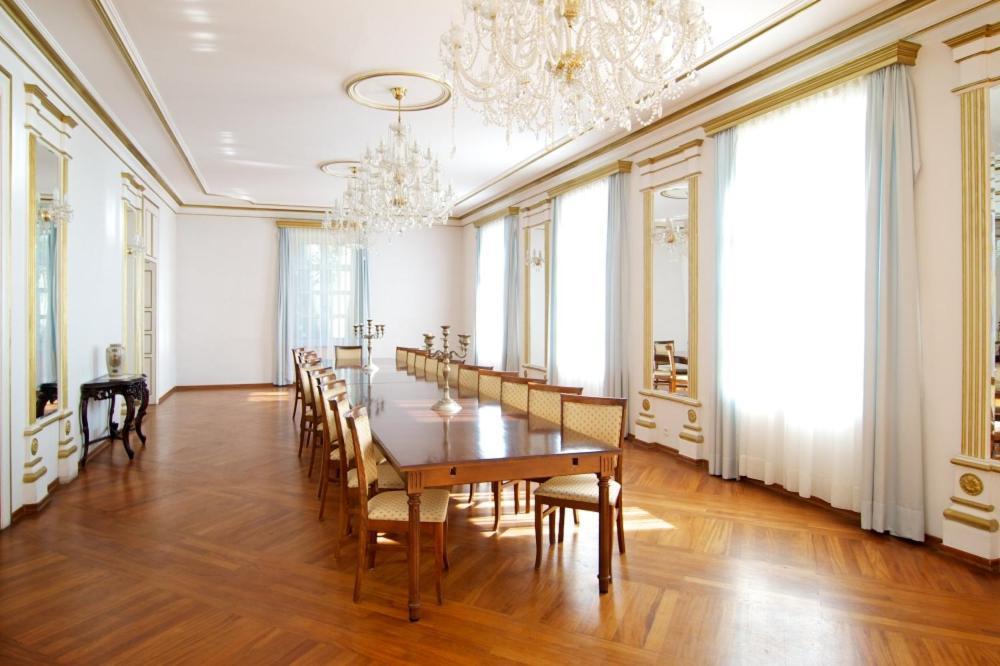 Palac W Malkowie Warta Extérieur photo