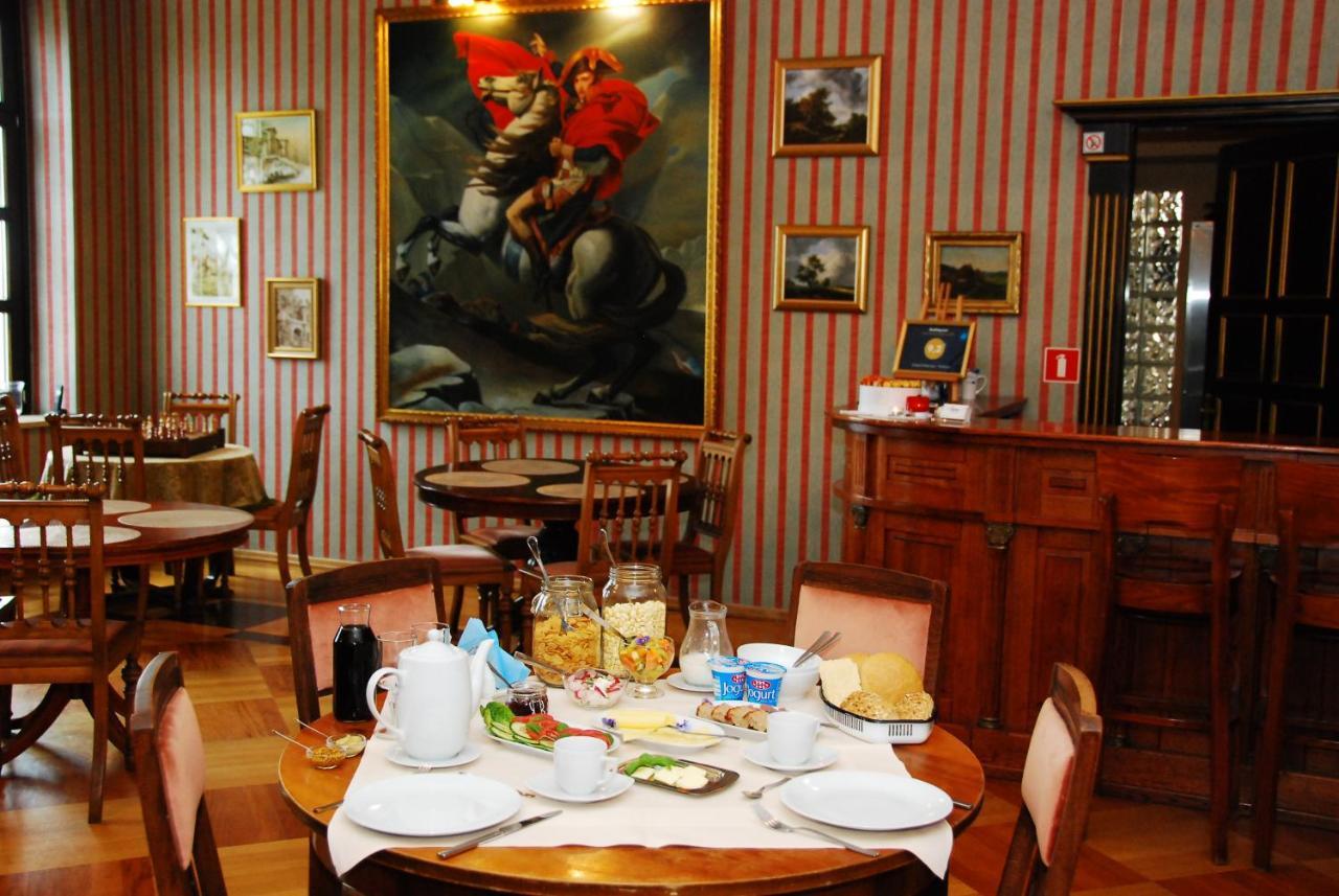Palac W Malkowie Warta Extérieur photo